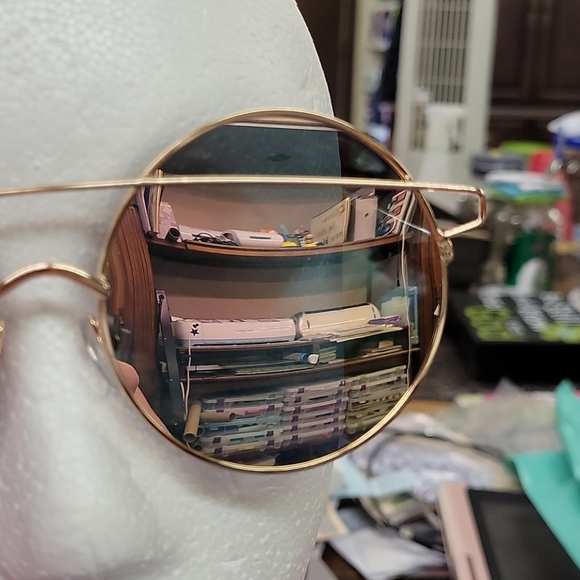 Gold Tone Wire Framed Sunglasses Retro Vintage - Picture 7 of 8